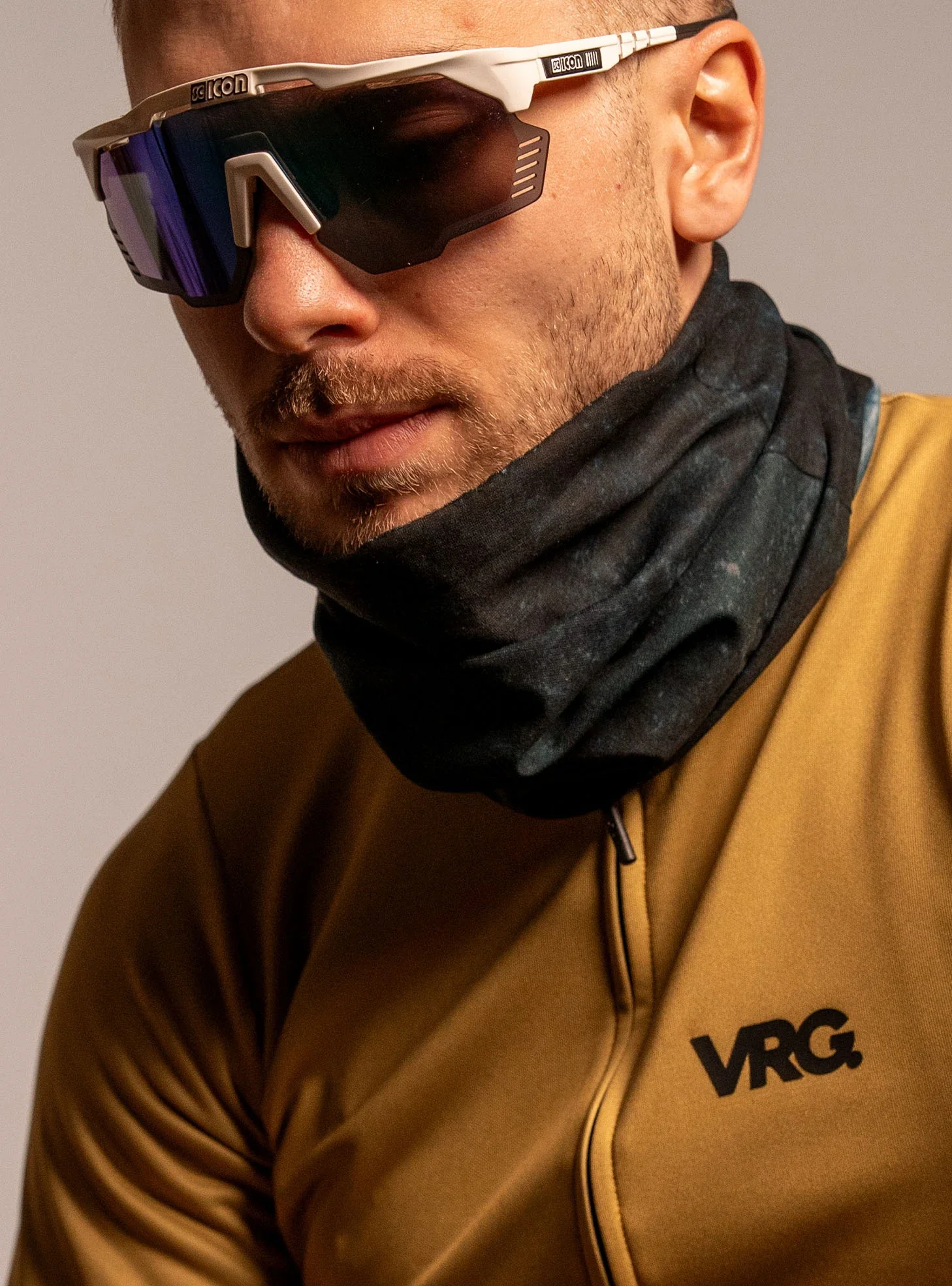 916 VRG NECK WARMER - TEXT - Image 6