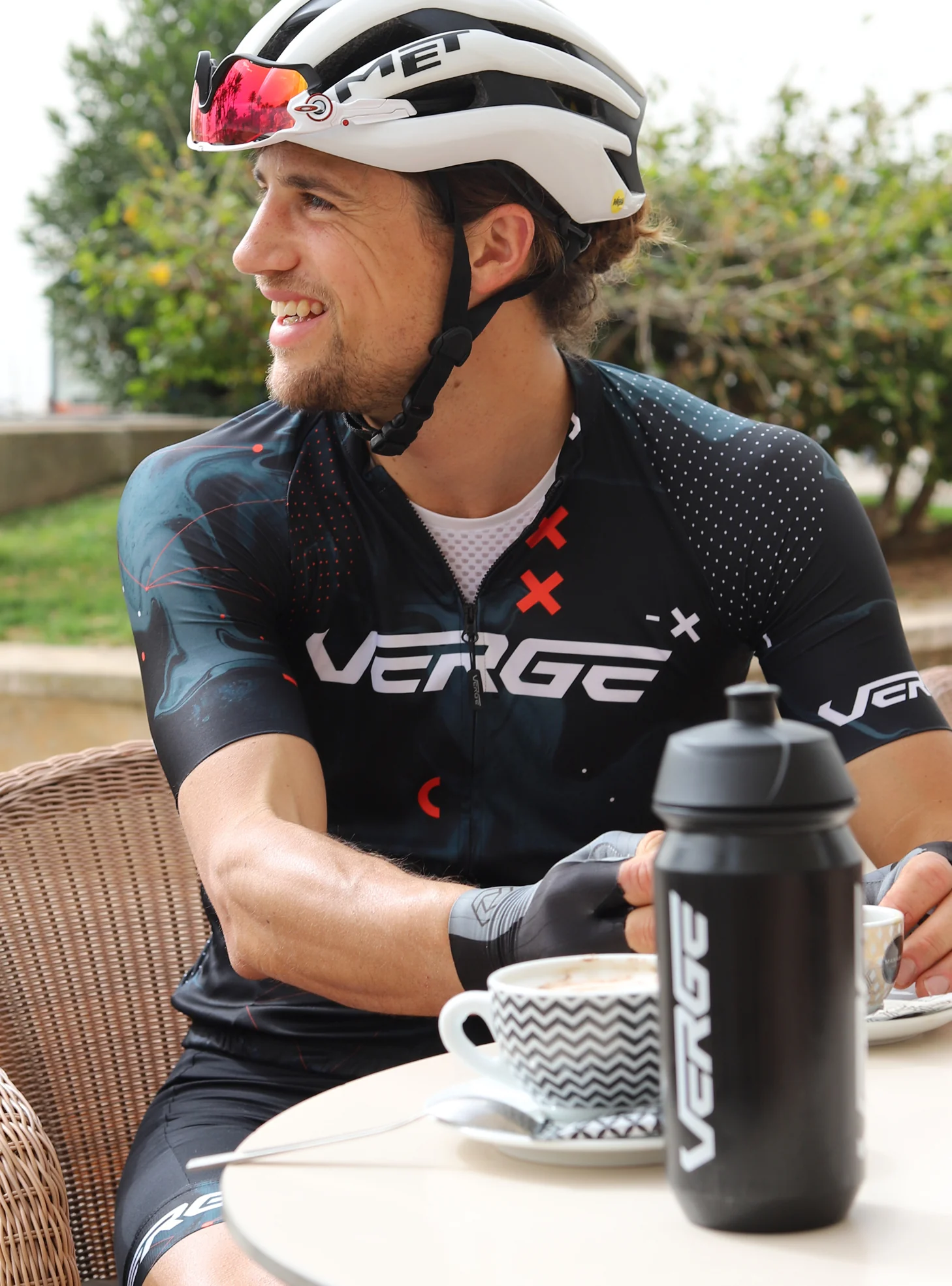 SEASON WOMEN'S BUNDLE WITH JERSEY AND BIB SHORTS - Image 11